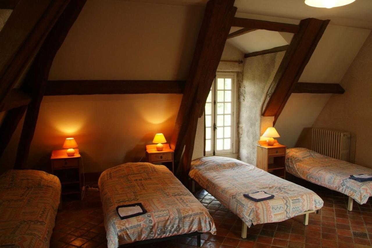 Chateau De Montrame Soisy-Bouy Номер фото