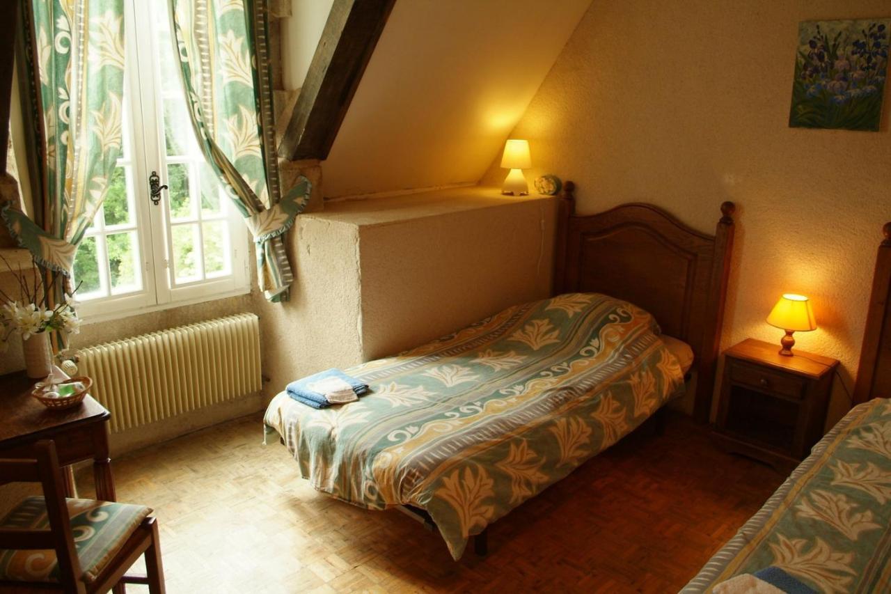 Chateau De Montrame Soisy-Bouy Номер фото