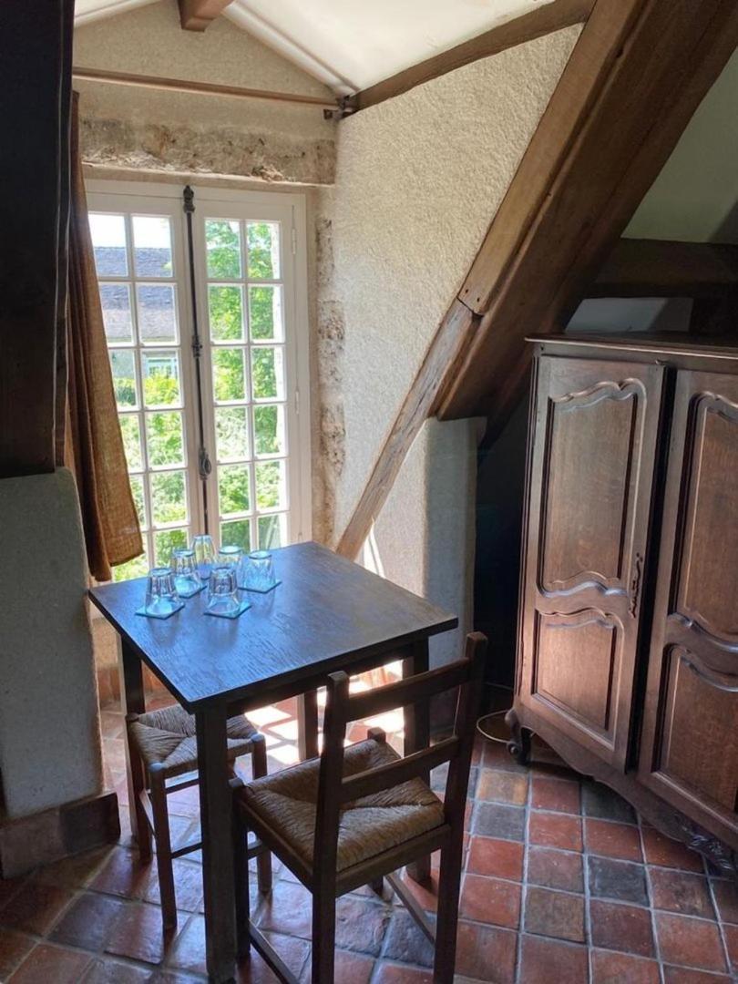 Chateau De Montrame Soisy-Bouy Номер фото
