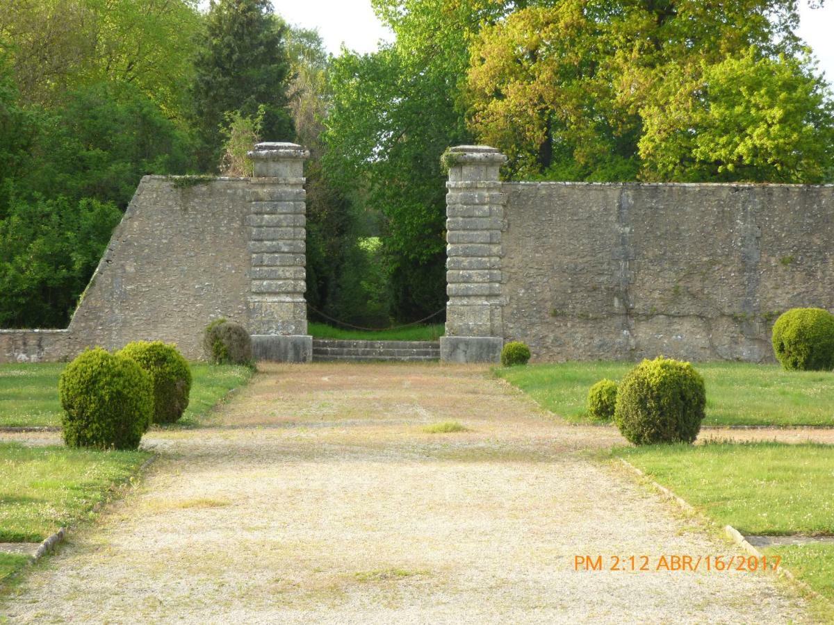Chateau De Montrame Soisy-Bouy Екстер'єр фото